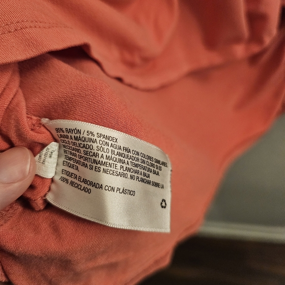 3X Ava and Viv Long Sleeve Top with Ruching Detail - Picture 3 of 4